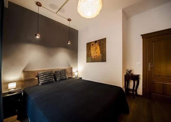 Daire Very Berry - Orzeszkowej 10 - Mtp Apartment, Parking, Balcony, Check In 24h