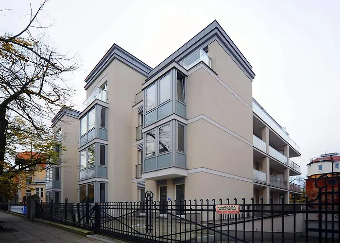 Very Berry - Orzeszkowej 10 - Mtp Apartment, Parking, Balcony, Check In 24h Poznan